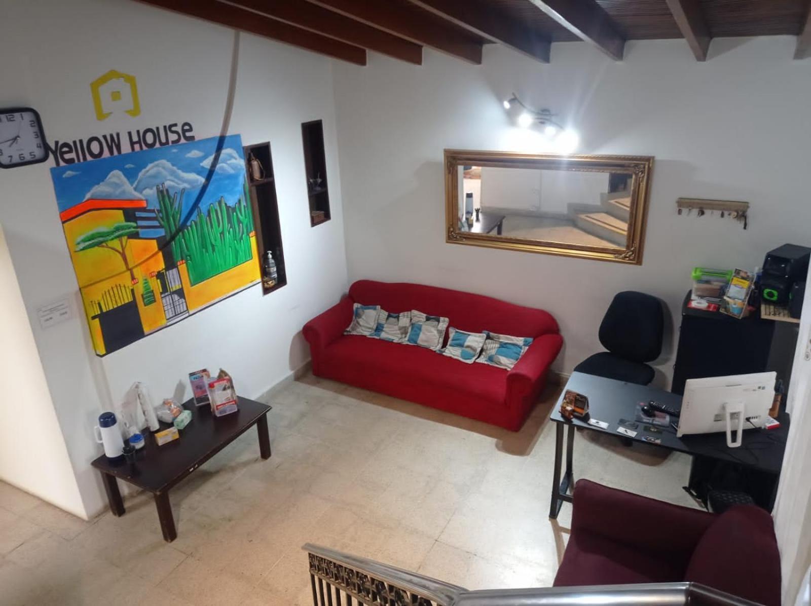 Yellow House Hostel Medellín Exteriör bild